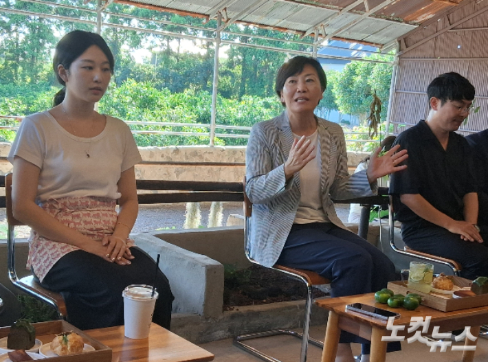 송미령 농식품부 장관은 지난 3일 제주를 방문해 농촌빈집 재생사업 상황을 점검하고 관계자들과 간담회를 갖졌다. 이승훈 기자