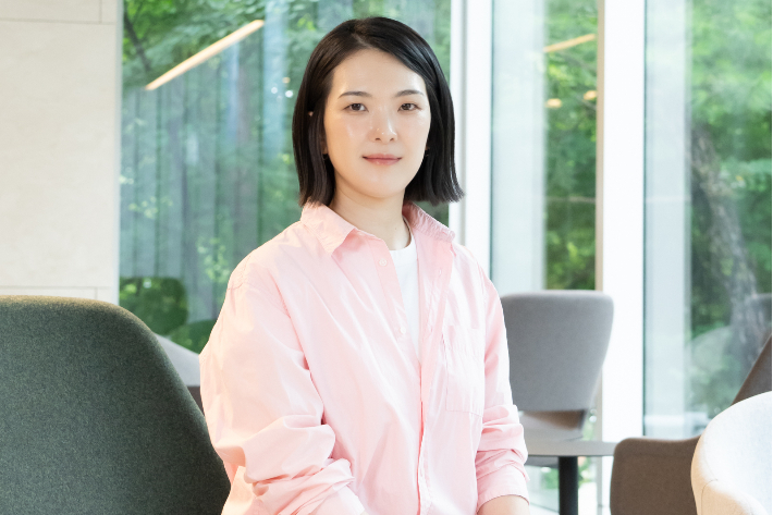 이연규 PD는 K팝의 특징에 대해 "3분 30초라는 시간이 짧다면 짧고 길다면 길다고 느껴지는 시간인데 이 시간 안에 노래, 비주얼, 퍼포먼스까지 모두 보여줄 수 있는 게 K팝인 거 같다"고 전했다. 애플TV+ 제공