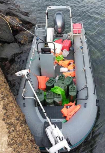 미확인 고무보트 모습. 독자 제공