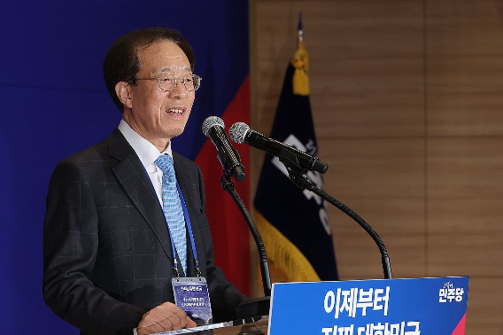 이석연 전 법제처장. 연합뉴스