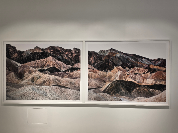 김우영(65) 작가의 개인전 'The VASTNESS 漠 막'이 27일까지 서울 종로구 예화랑에서 열린다. 곽인숙 기자
