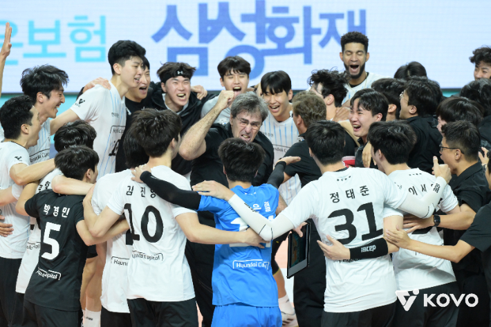 2024년 KOVO컵 남자부 우승 차지한 현대캐피탈. 한국배구연맹
