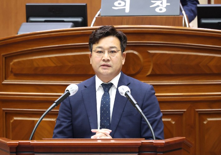 최명권 전주시의원이 10일 제423회 임시회 본회의에서 5분 발언을 하고 있다. 전주시의회 제공