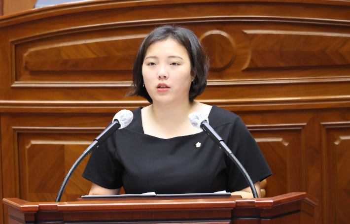 최서연 전주시의원이 10일 제423회 임시회에서 5분 발언을 하고 있다. 전주시의회 제공