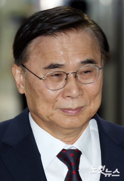 국회 정보위 출석하는 이종석 국가정보원장