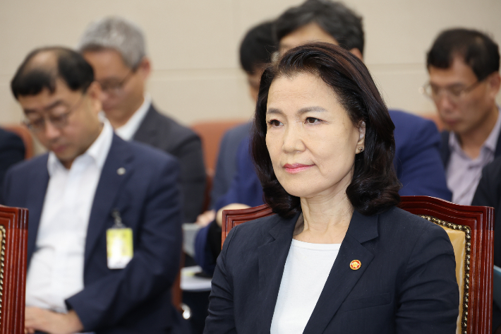 11일 서울 여의도 국회에서 열린 과학기술정보방송통신위원회 전체회의에 이진숙 방송통신위원장이 출석해 있다. 연합뉴스