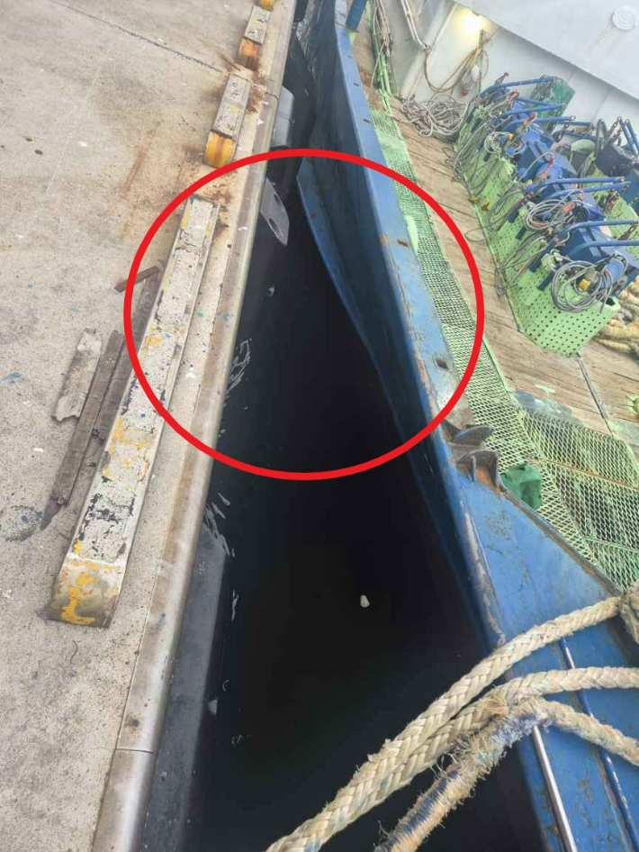 11일 오후 5시 45분쯤 부산 감천항 3부두 인근 해상에서 60대 선원이 선박으로 이동하던 중 바다에 빠져 숨졌다. 부산해양경찰서 제공