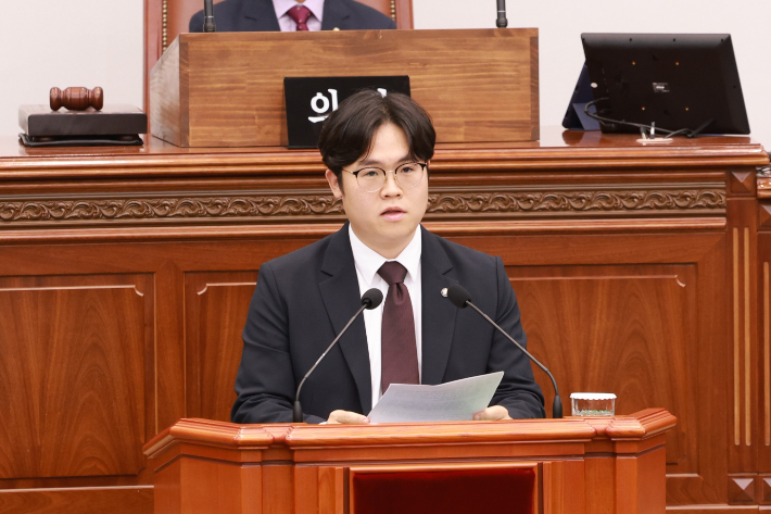진형익 창원시의원. 창원시의회 제공 