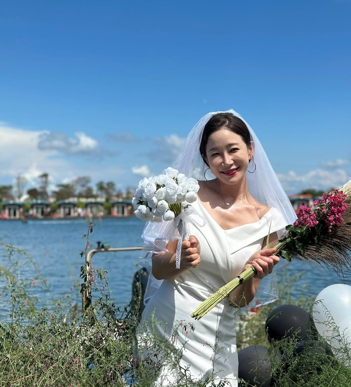 배우 김하영이 13일 결혼했다. 김하영 인스타그램