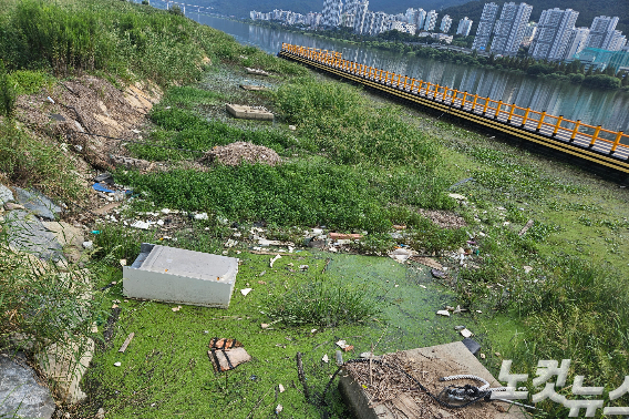 15일 경남 김해시 대동생태공원 내 낙동강수상레저시설. 이형탁 기자