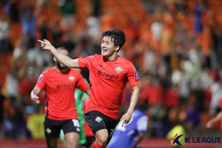 득점 후 기뻐하는 구본철. 한국프로축구연맹 제공