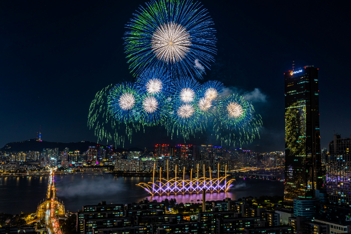 2024년 서울세계불꽃축제. 한화 제공