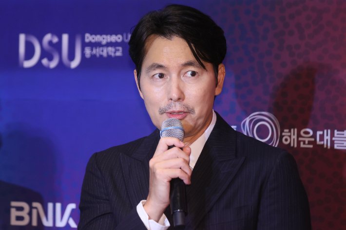 정우성, 스캔들 이후 1년만에 공식 석상…"영화제 언제나 떨려"[30th BIFF]
