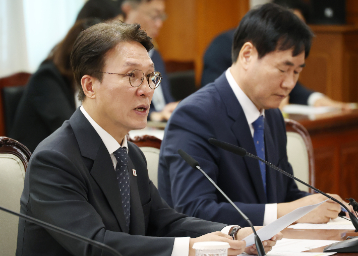 김민석 국무총리가 22일 정부서울청사에서 열린 통신사 및 금융사 해킹사고 관련 긴급 현안 점검회의에서 발언하고 있다. 연합뉴스