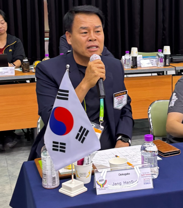 아시아소프트테니스연맹 부회장으로 선임된 장한섭 대한소프트테니스협회 실무 부회장. 협회 