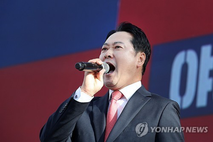 (대구=연합뉴스) 윤관식 기자 = 국민의힘 장동혁 대표가 21일 대구 동구 동대구역 광장에서 열린 '야당탄압·독재정치 국민 규탄대회'에서 발언하고 있다. 2025.9.21 연합뉴스
