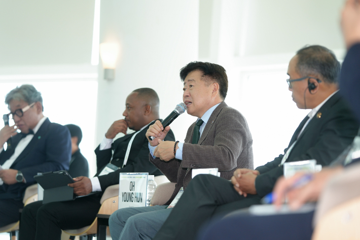 2025 그린수소 글로벌 포럼 글로벌 라운지에서 발언하는 오영훈 제주지사. 제주도청 제공 