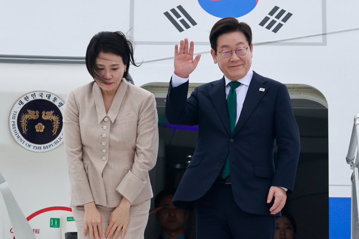 李대통령 지지율 55%…한 주새 5%p 하락[갤럽]