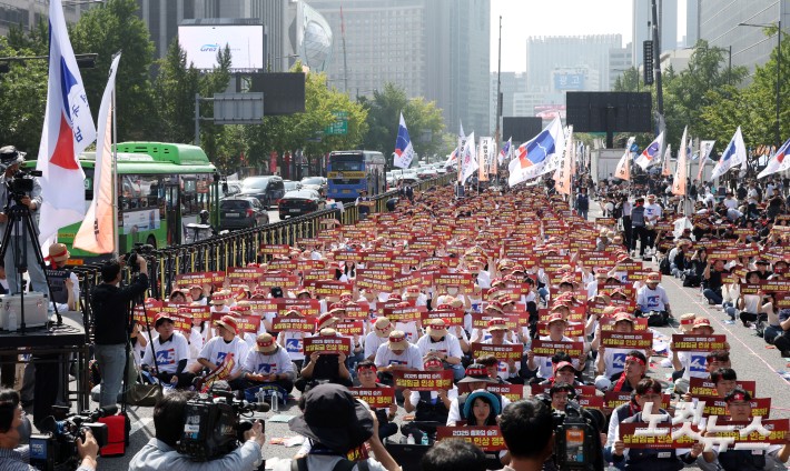 3년 만에 총파업 나선 금융노조