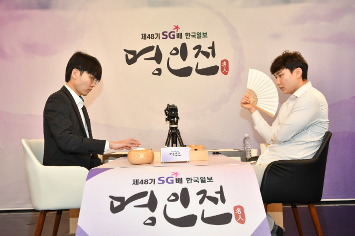 신진서 9단(사진 왼쪽) vs 박정환 9단. 한국기원 제공