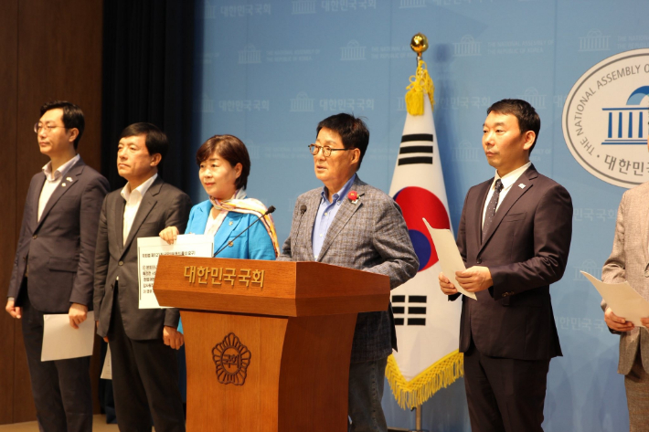 민주당 법사위, 조희대 대법원장 출석 촉구 기자회견. 연합뉴스