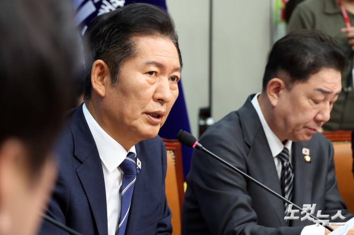 더불어민주당 정청래 대표가 29일 서울 여의도 국회에서 열린 최고위원회의에서 발언을 하고 있다.