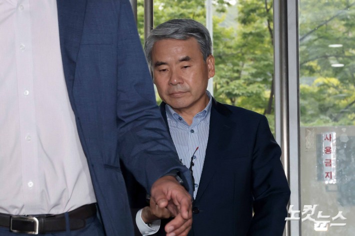 해병특검 피의자 조사 출석하는 이종섭 전 장관