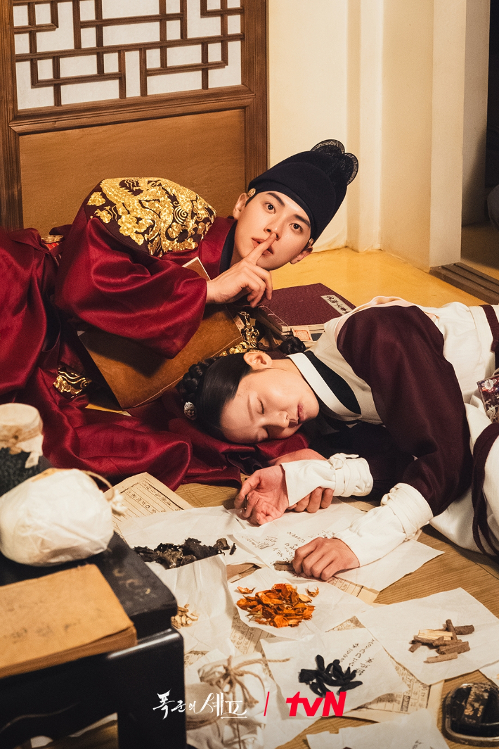 이채민은 극 중 임윤아와 시대를 뛰어넘는 로맨스 연기를 펼쳤다. tvN 제공