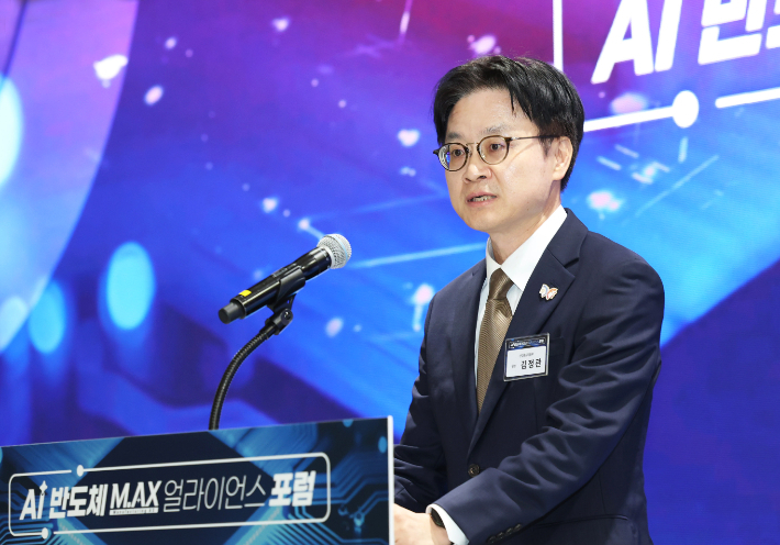 김정관 장관. 연합뉴스