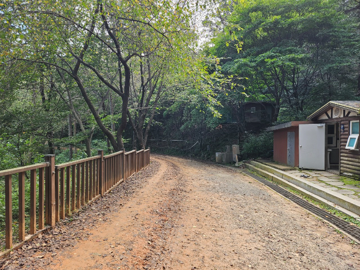  대전둘레산길 제5구간길. 산림청 제공