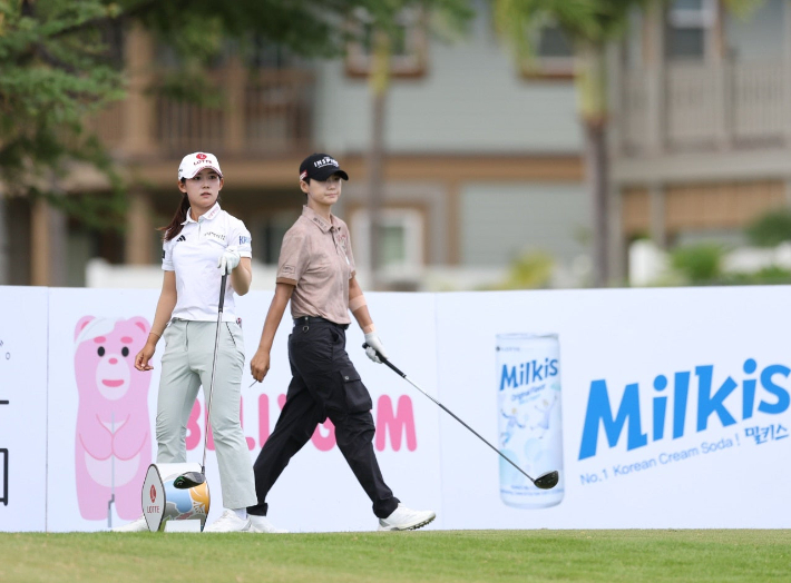박성현(오른쪽)과 황유민. 대흥기획 제공