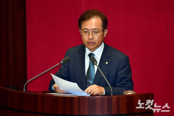 더불어민주당 강원 영동지역 가뭄·물부족 사태 해결 특별위원회 위원장을 맡은 송기헌 의원. 윤창원 기자