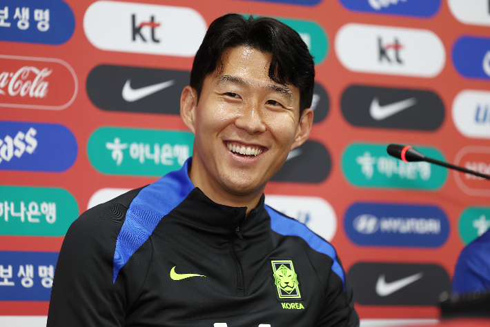 '차붐, 홍명보 넘는다' 손흥민, 진정한 韓 축구 전설 등극 축포+1999년 기적 재현?
