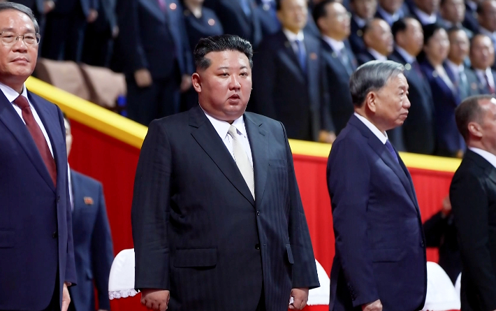지난 9일 평양 5월1일경기장에서 김정은 국무위원장과 중국 리창 총리, 러시아 메드베데프 안보회의 부의장, 베트남 또 럼 당 총비서 등이 참석한 가운데 노동당 창건 80주년 경축대회가 개최됐다. 연합뉴스