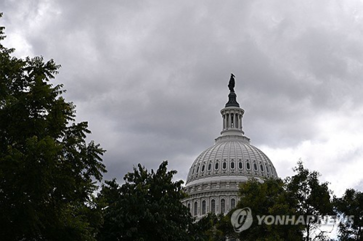 미 연방의회 의사당 모습. 현재 미국은 연방정부 셧다운이 열흘째 지속중이다. 연합뉴스