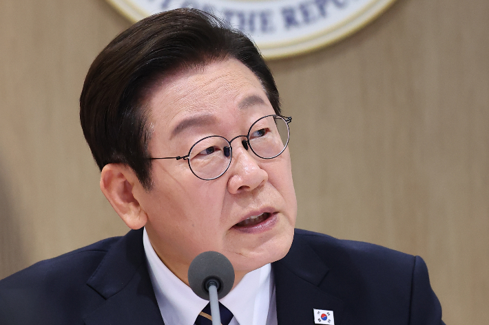 이재명 대통령이 지난달 30일 용산 대통령실에서 열린 제44회 국무회의에서 발언하고 있다. 연합뉴스