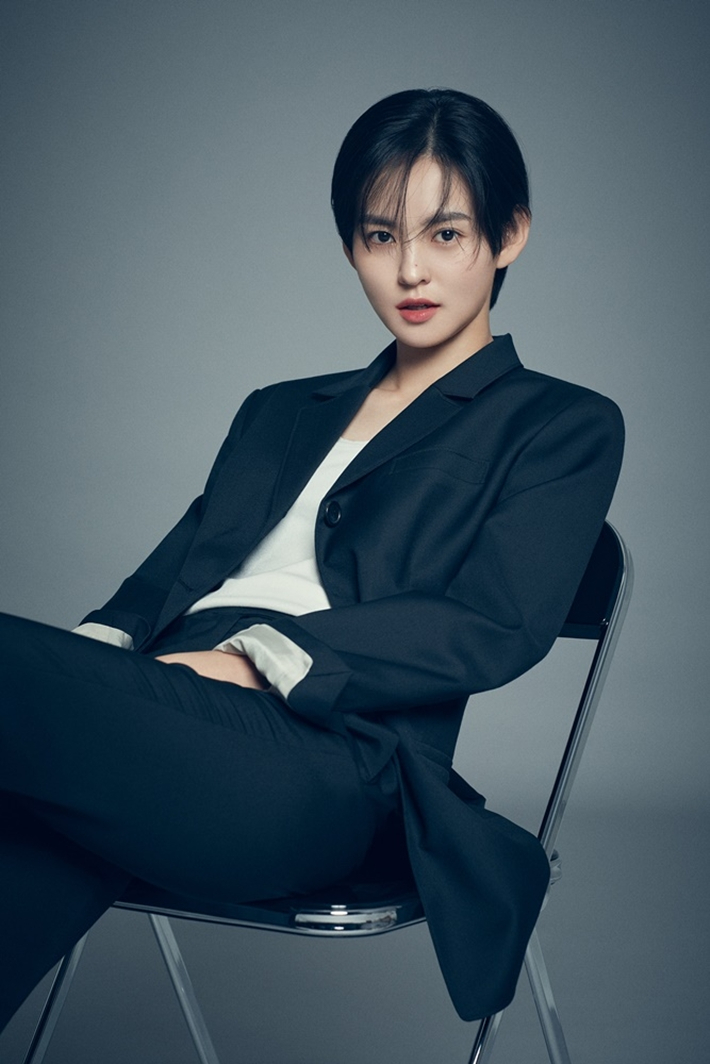 배우 김윤혜. 제이와이드컴퍼니 제공
