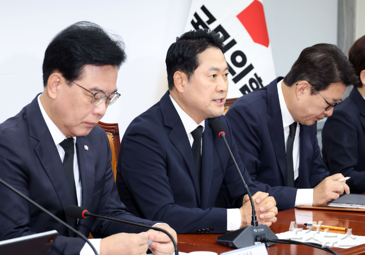 황진환 기자