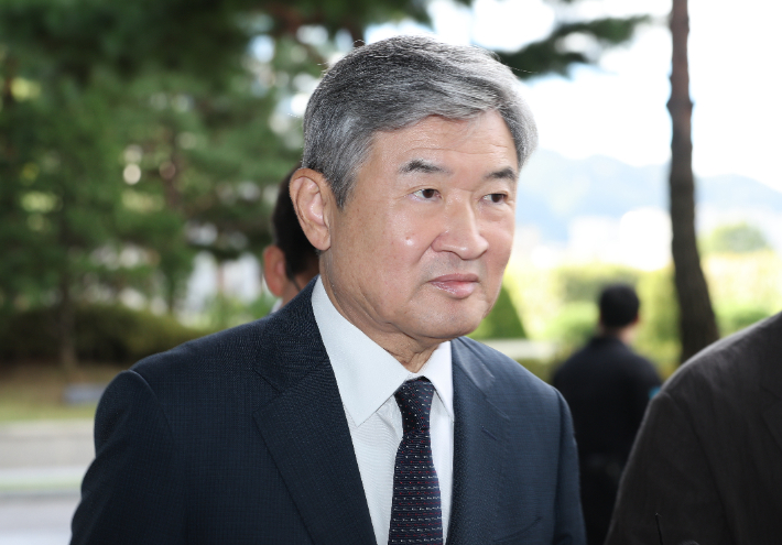 조태용 전 국정원장이 15일 서울 서초구 서울고검에 마련된 조은석 내란특별검사팀 사무실에 피의자 신분으로 출석하고 있다. 연합뉴스