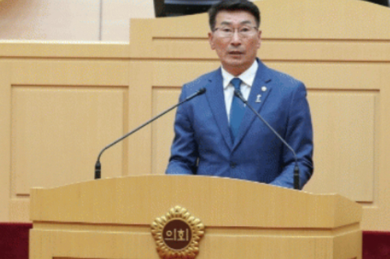 김재철 전라남도의원, 도의회 본회의장 발언 모습. 전남도의회 제공
