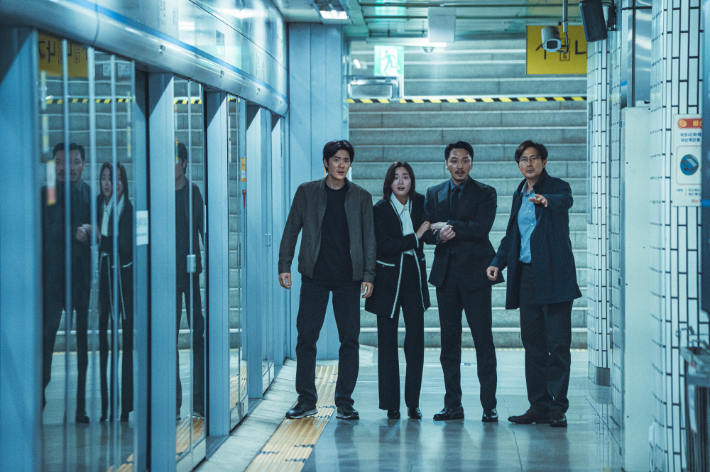 영화 '중간계' 스틸컷. CJ CGV㈜ 제공