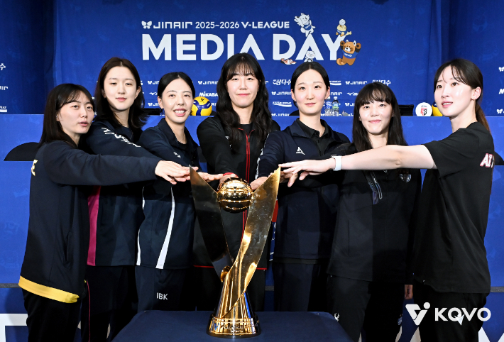 우승 각오 내비친 여자부 7개 구단 선수들. 한국배구연맹
