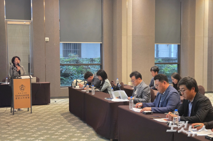 전북기자협회와 한국언론진흥재단 광주지사는 지난 17일 전주 글로스터호텔에서 '전북 올림픽·관광 로컬콘텐츠 활용 현장 전문연수'를 했다. 최명국 기자