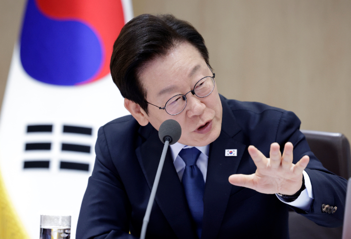 이재명 대통령이 21일 용산 대통령실에서 열린 국무회의에서 발언하고 있다. 연합뉴스