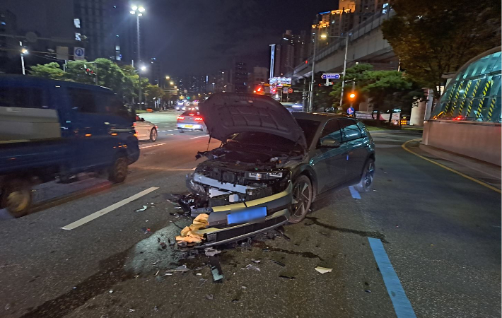 21일 부산 연제구 4중 추돌사고 현장. 부산경찰청 제공