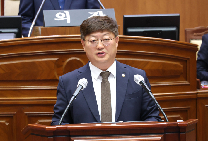 송영진 전주시의원이 22일 제424회 임시회 1차 본회의에서 5분 자유발언을 하고 있다. 전주시의회 제공