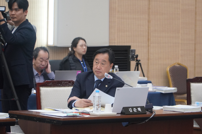 "매년 1421명의 학생이 학교 그만둬"…대안교실 없는 전북 지적한 김준혁 의원