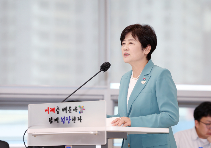 강은희 대구시교육감이 22일 열린 국회 국정감사에서 업무보고를 하고 있다. 시교육청 제공