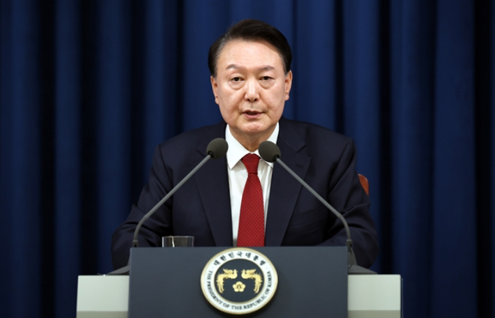 지난해 12월 3일 계엄 선포하는 윤석열 전 대통령. 연합뉴스