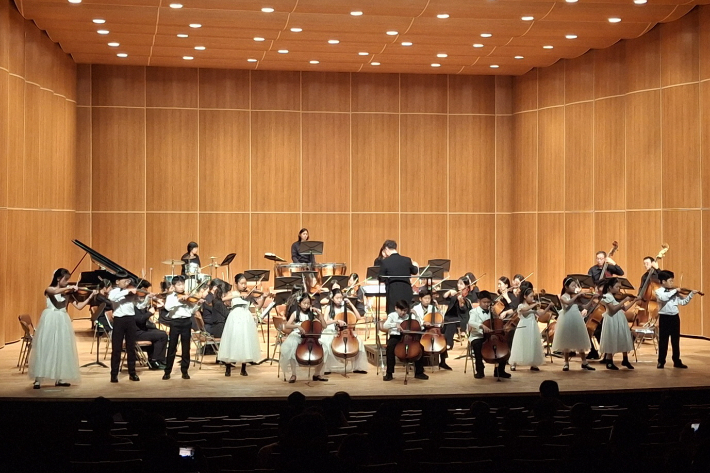 연주회는 클래식과 영화음악 등 다양한 레퍼토리로 진행됐다. 유상원 아나운서